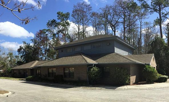 Office Building for Sale - Wells Rd.: 575 Wells Rd, Orange Park, FL 32073